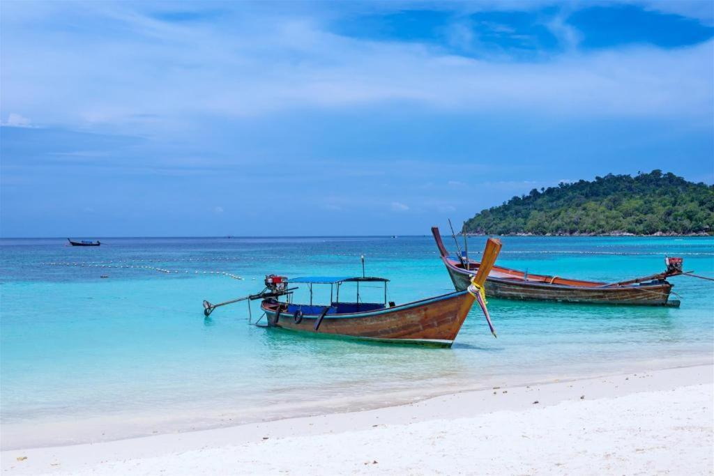 The Breeze Lipe Resort Exteriör bild