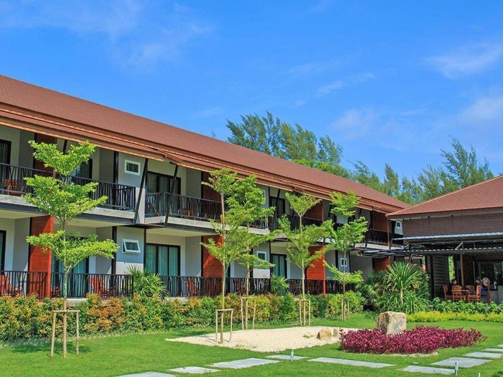 The Breeze Lipe Resort Exteriör bild